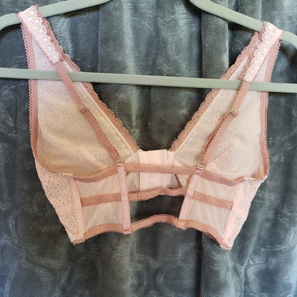 Bralette - Picture 2 of 3